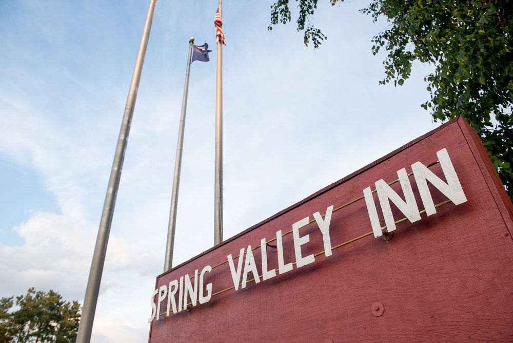 Spring Valley Inn sign