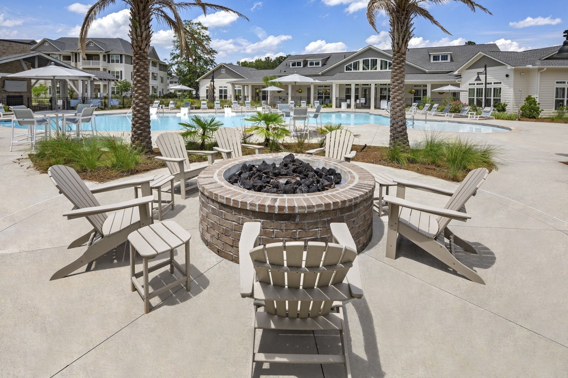 Gallery Apartment Complexes Near Charleston