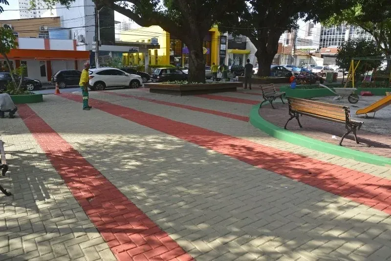 Praça Popular, Cuiabá - Hotéis DEVILLE
