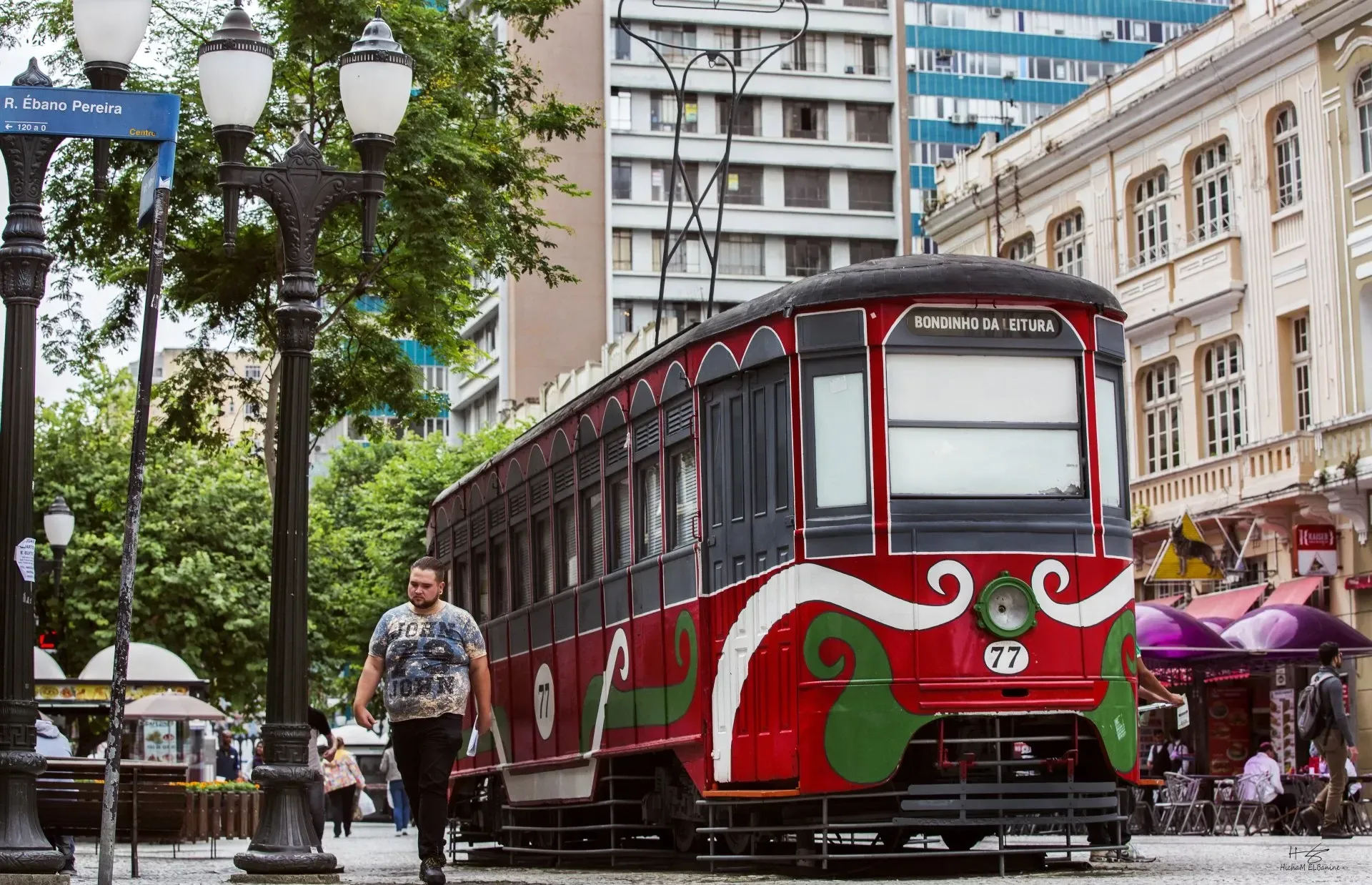 Bondinho da leitura, Curitiba - Hotéis DEVILLE