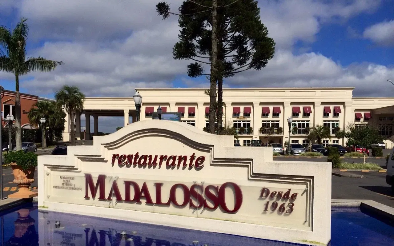 Restaurante Madalosso, Curitiba - Hotéis DEVILLE