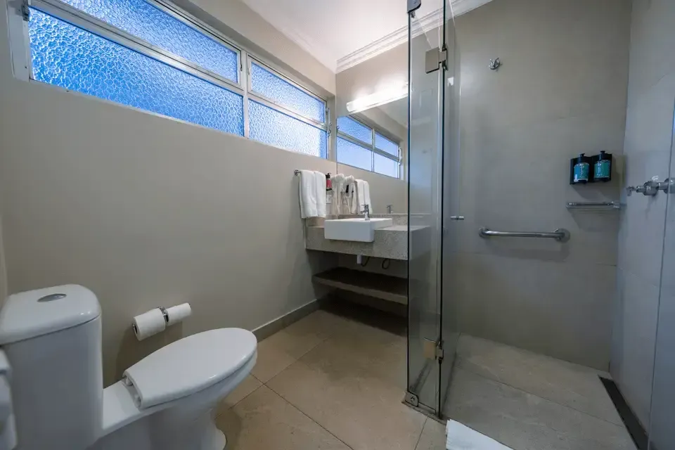 Luxo 1 cama casal Hotel Deville Express Cascavel