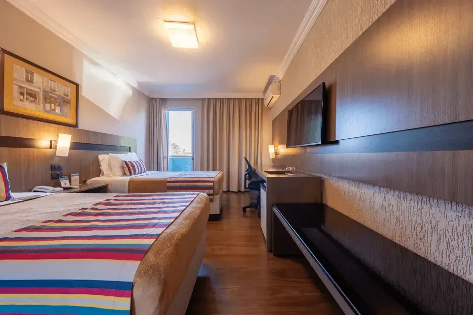 Superior 2 camas de solteiro Hotel Deville Express Cascavel
