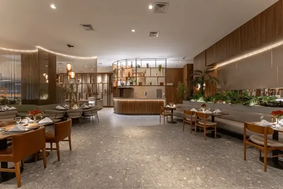 Restaurante Ventanas Hotel Deville Prime Cuiabá