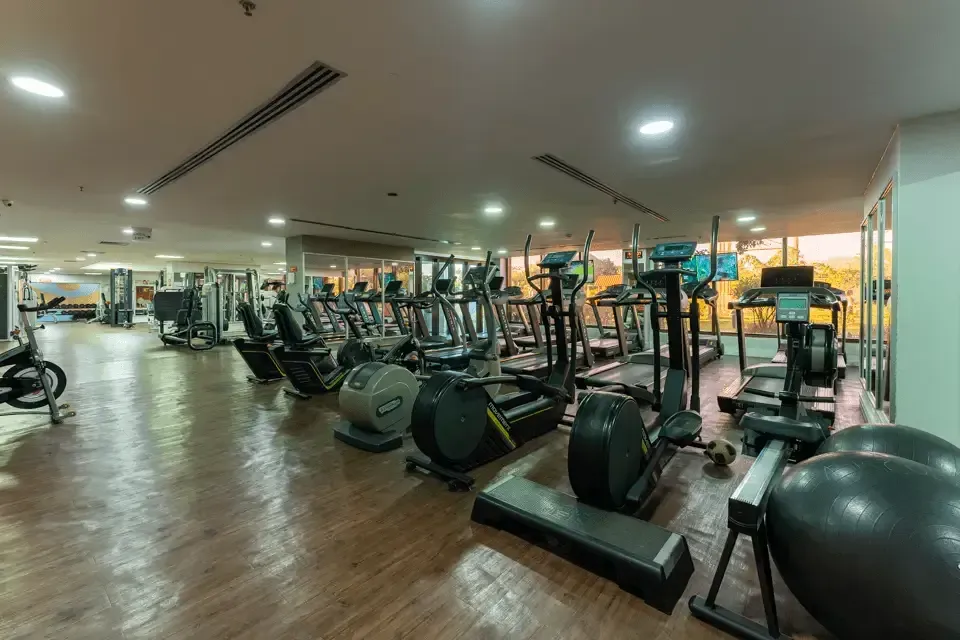 Academia - Deville Prime Salvador