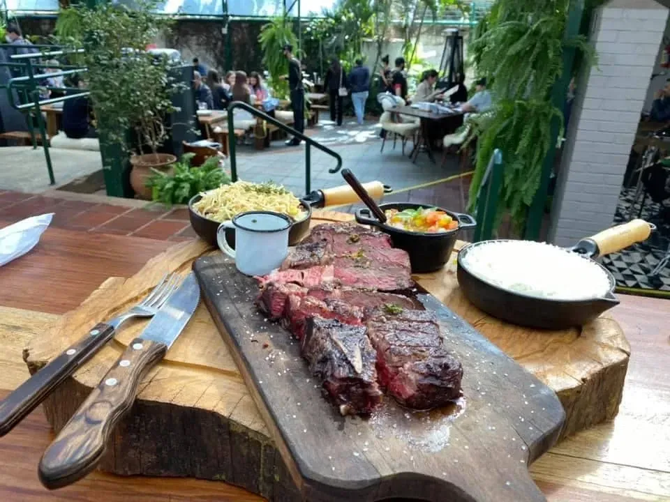 Páteo do Fogo, Cascavel - Hotéis DEVILLE