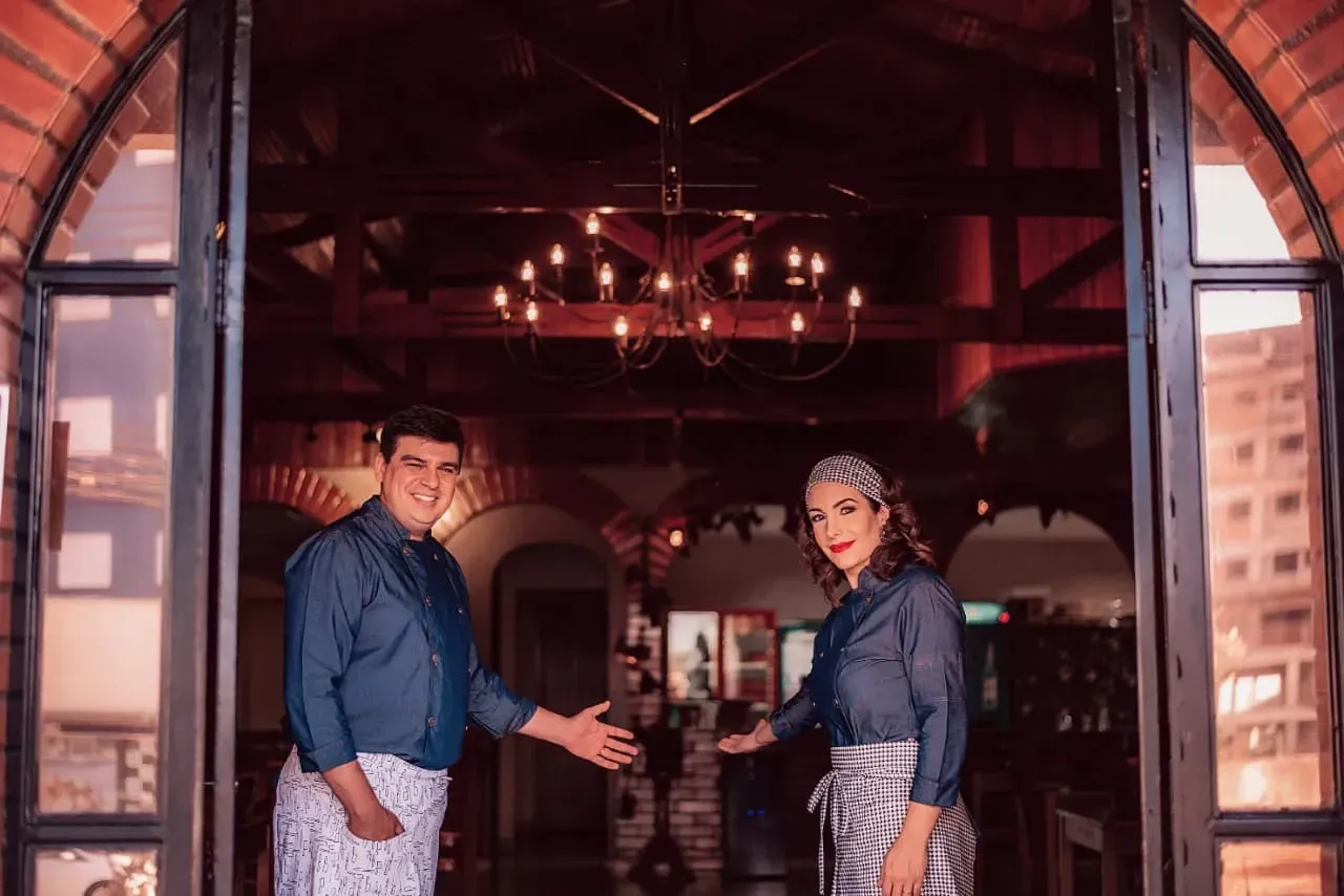 Pizzaria Azzurra, Guaíra - Hotéis DEVILLE