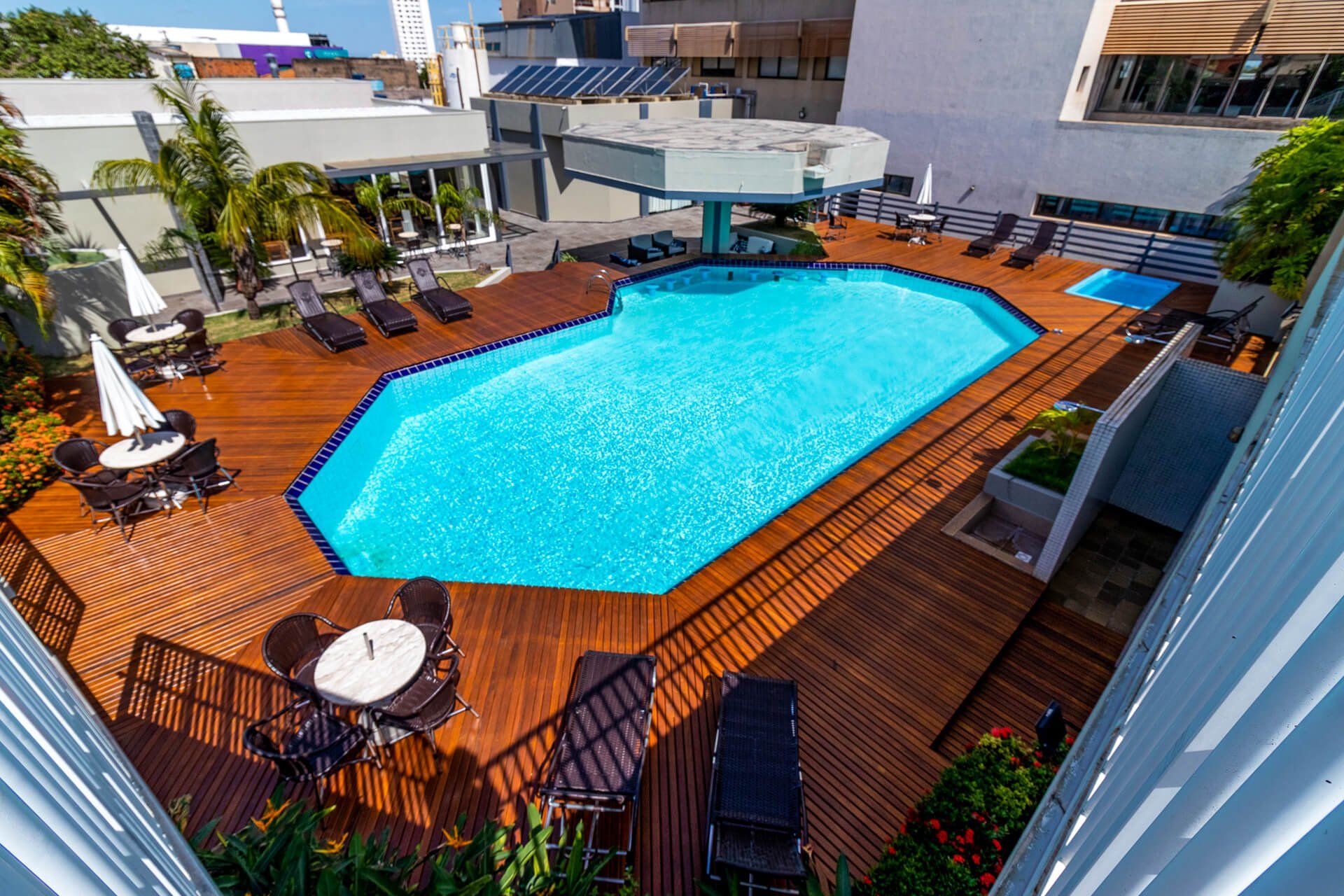 Piscina adulto e infantil - Deville Prime Cuiabá
