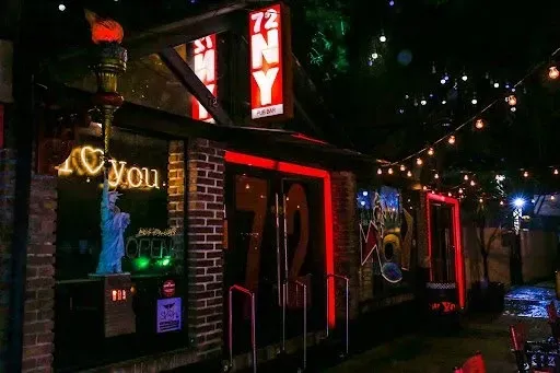 Avenida Nova York, Porto Alegre - Hotéis DEVILLE