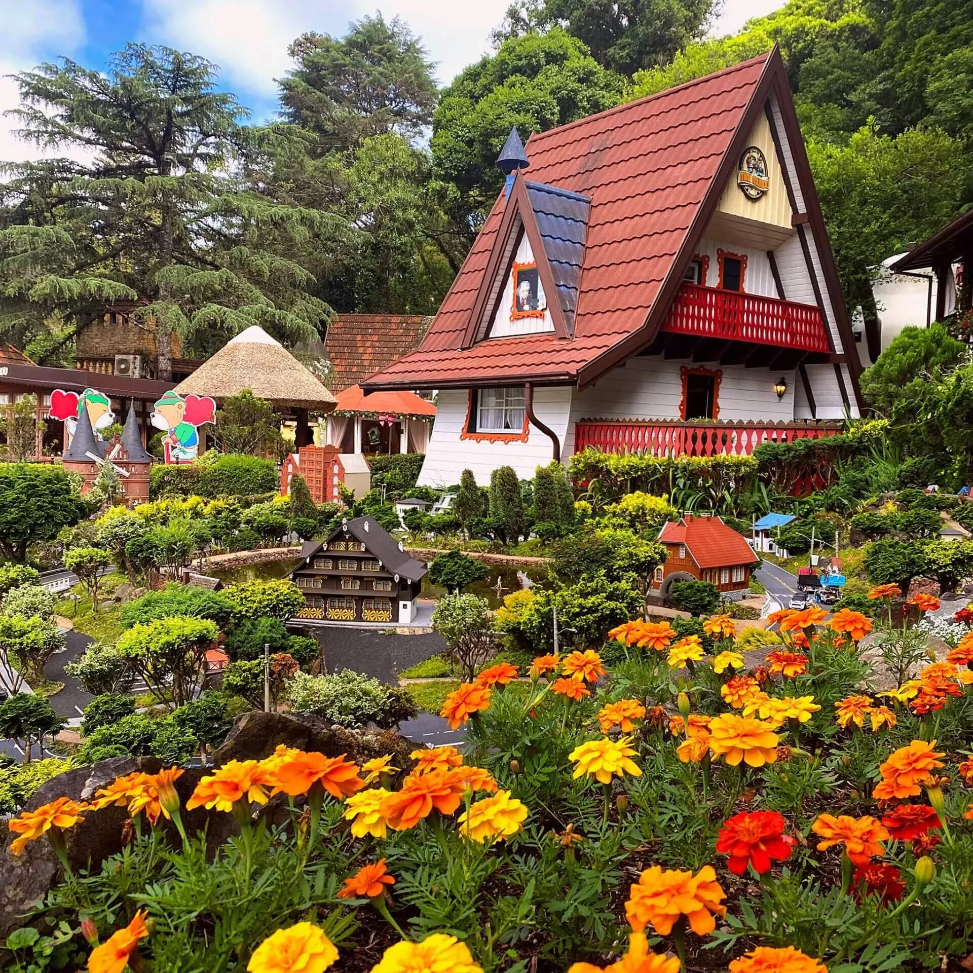 Gramado - Mini Mundo, Porto Alegre - Hotéis DEVILLE