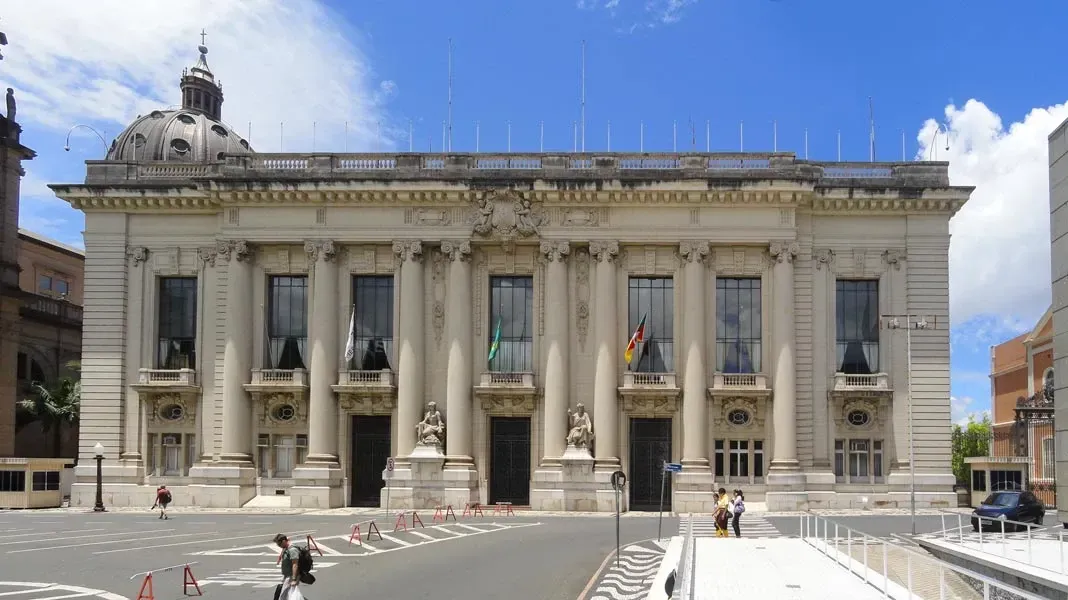 Palácio Piratini, Porto Alegre - Hotéis DEVILLE