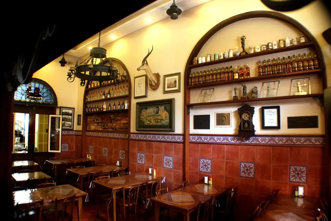 Restaurante Bar Chope Gambrinus, Porto Alegre - Hotéis DEVILLE
