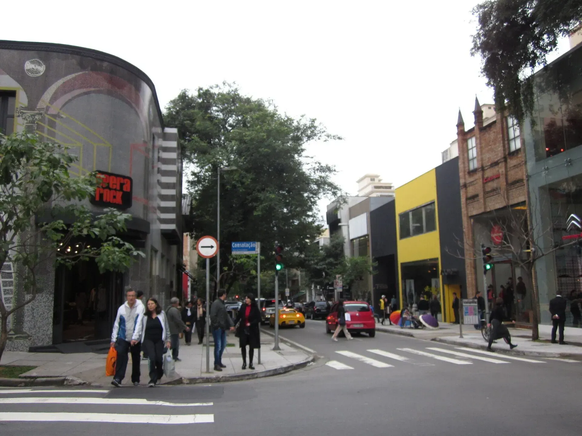 São Paulo - - Hotéis DEVILLE