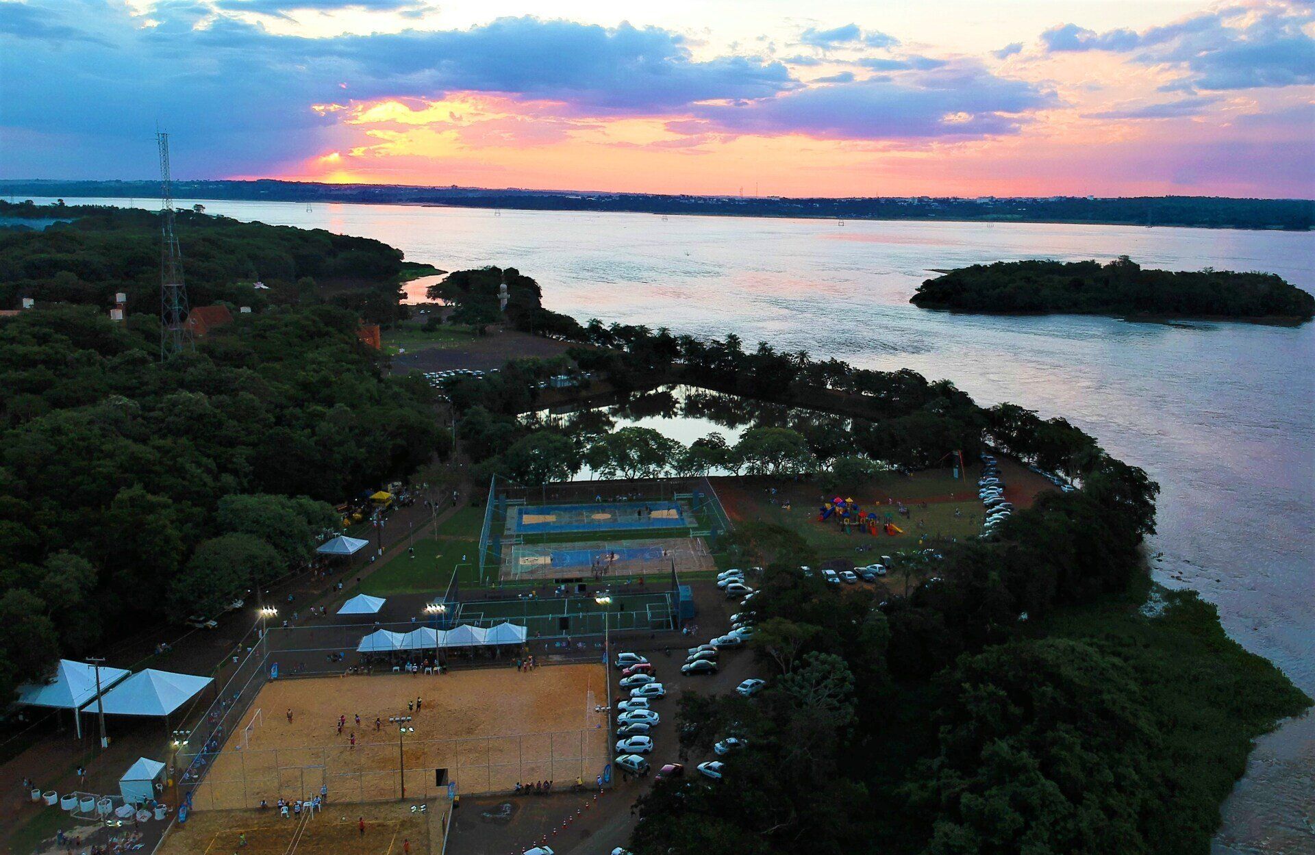 Centro Náutico e Recreativo/ Marinas