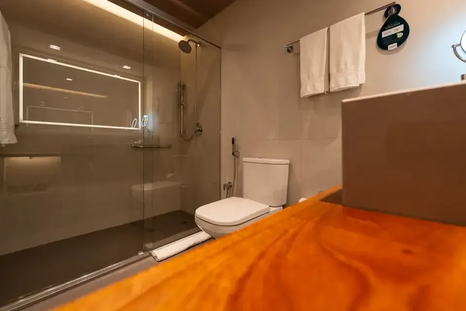 Luxo Superior 2 camas de casal Hotel Deville Prime Porto Alegre