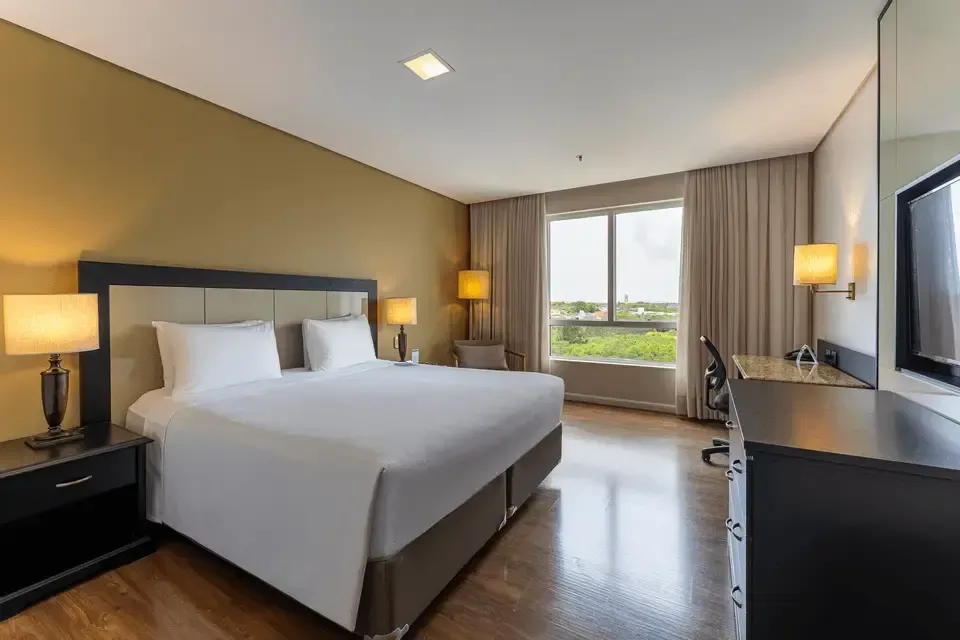 Luxo 1 cama de casal Hotel Deville Prime Porto Alegre