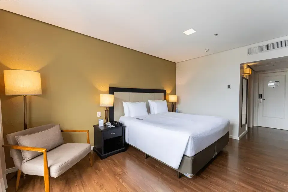 PcD 1 cama de casal Hotel Deville Prime Porto Alegre