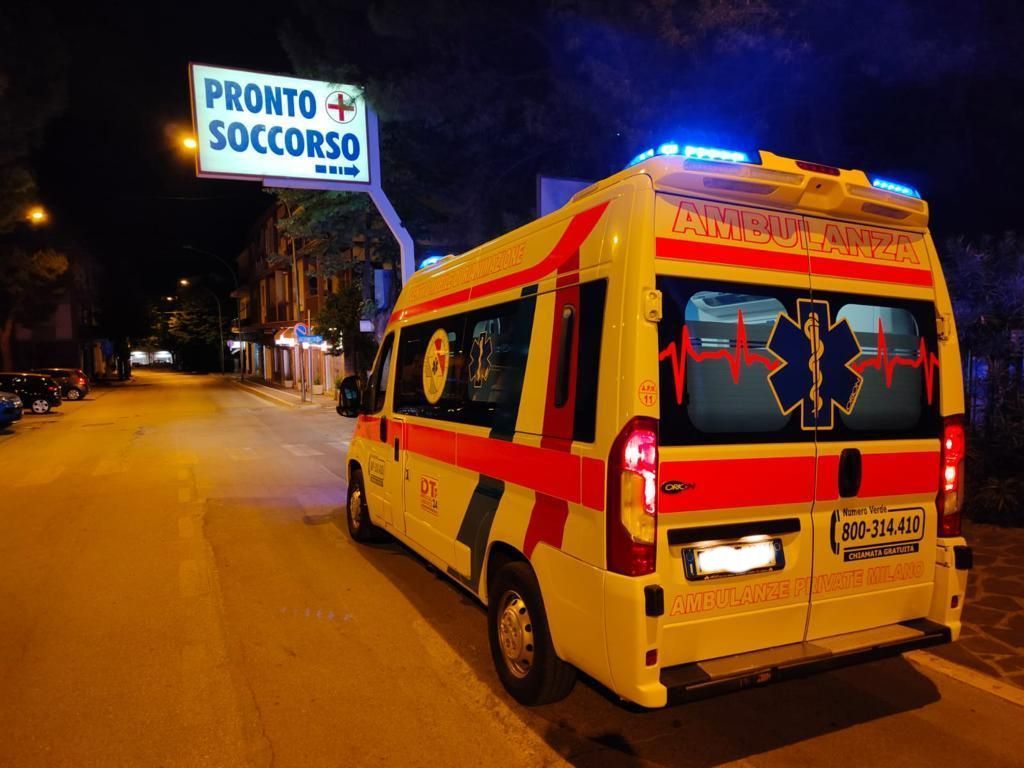 ambulanza di notte
