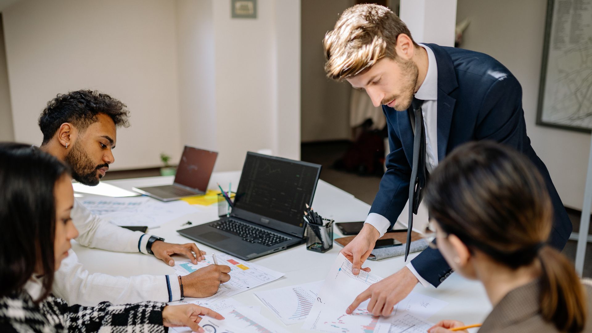 Why Hiring Digital Marketing Agency