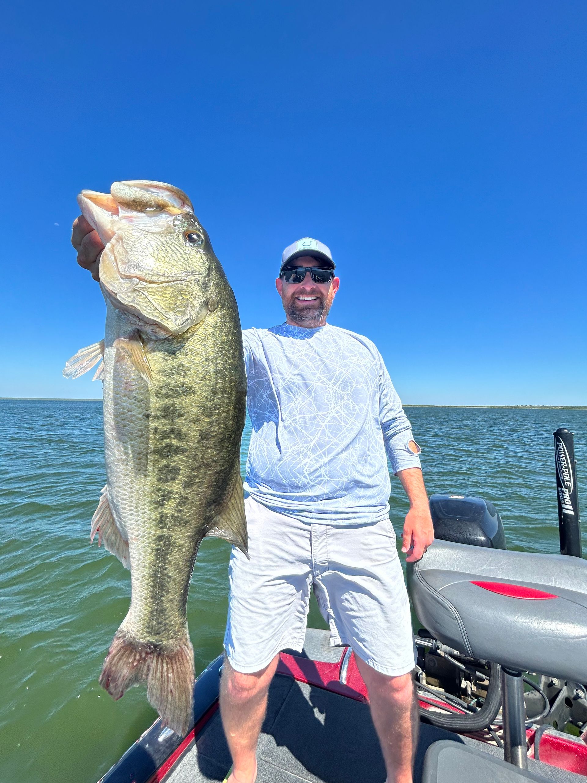 bass fishing guide lake guntersville