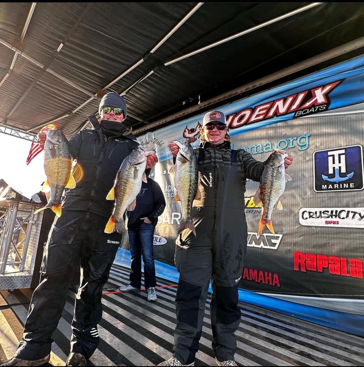 guided bass fishing lake guntersville
