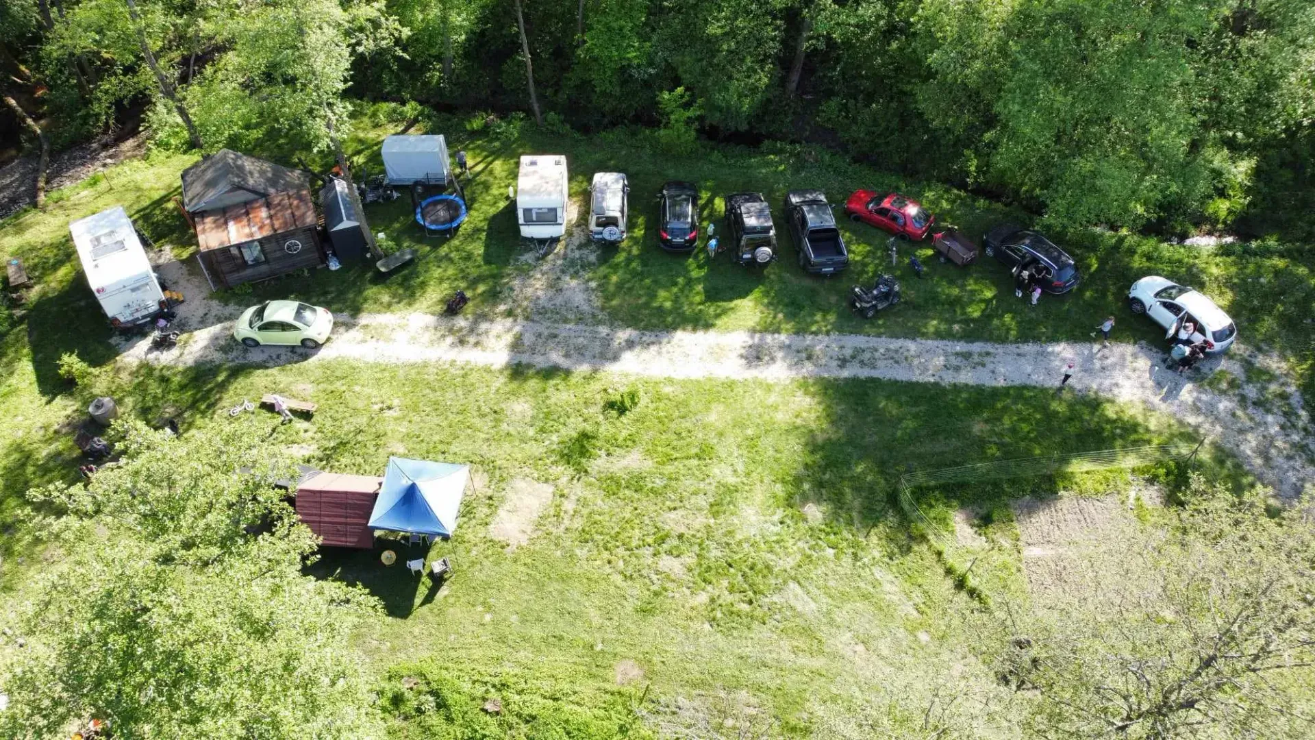 Hammer Lake Camp — Photo 2 of 6