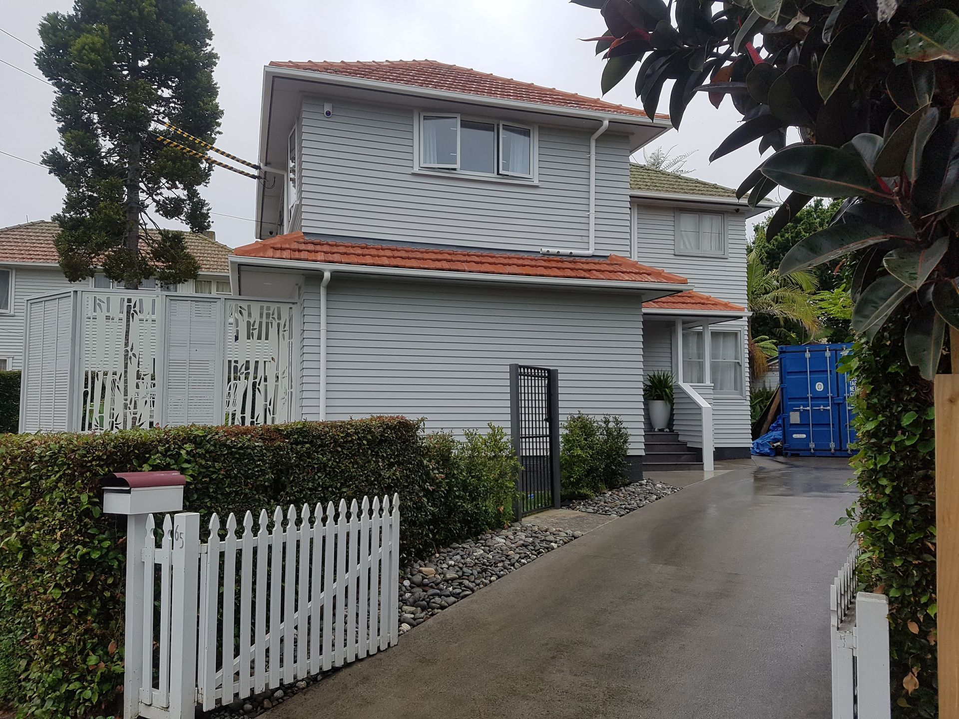 house with scaffold