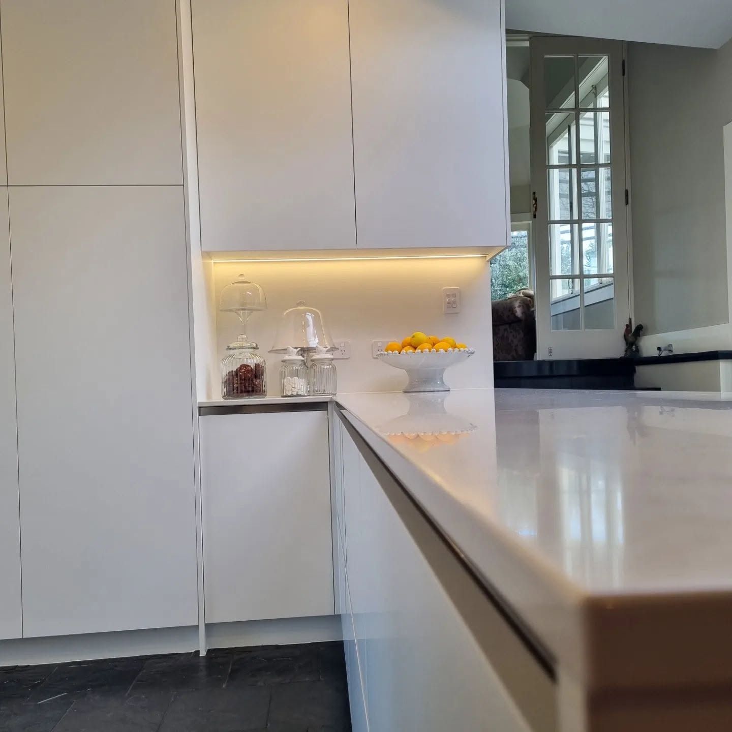 White kitchen
