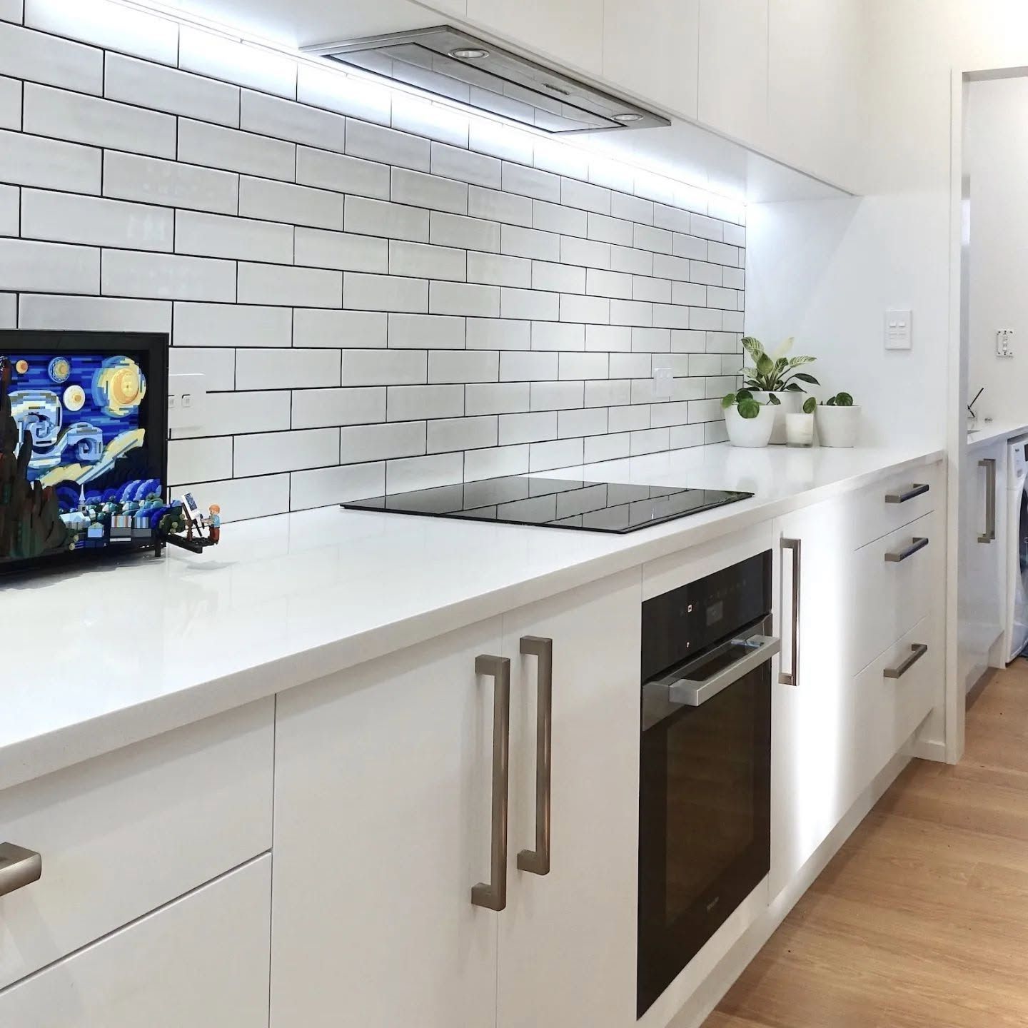 White kitchen

