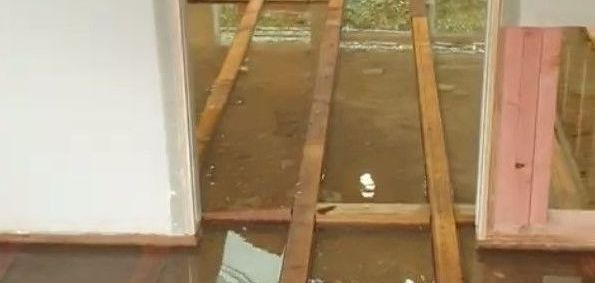 flooded floor floating floor joists