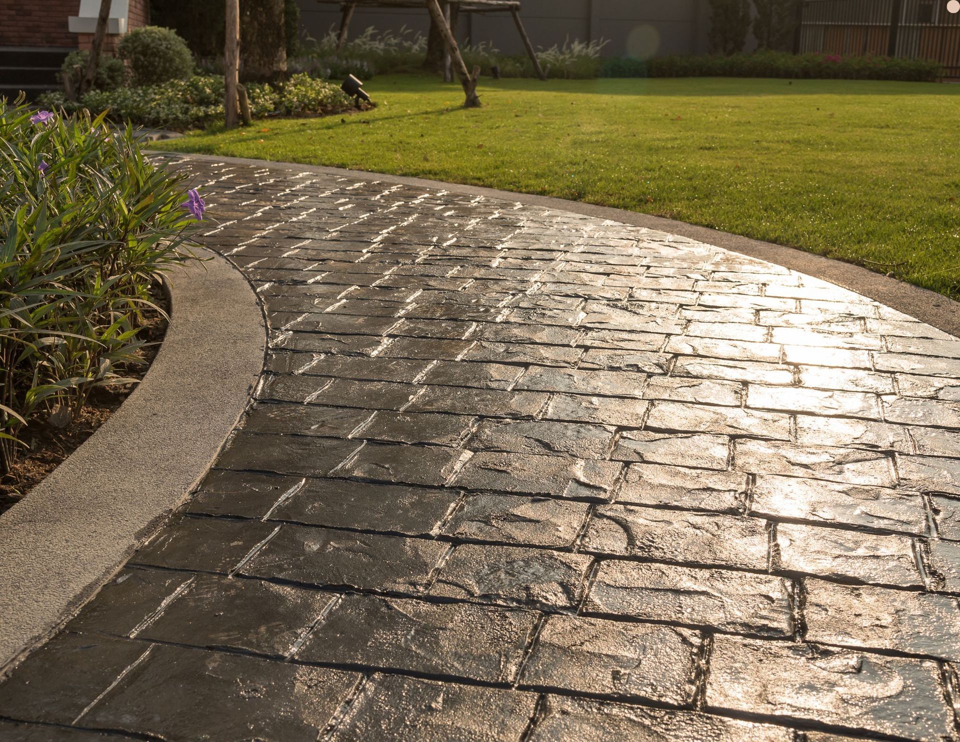 walkway made of stamped concrete in Ottawa