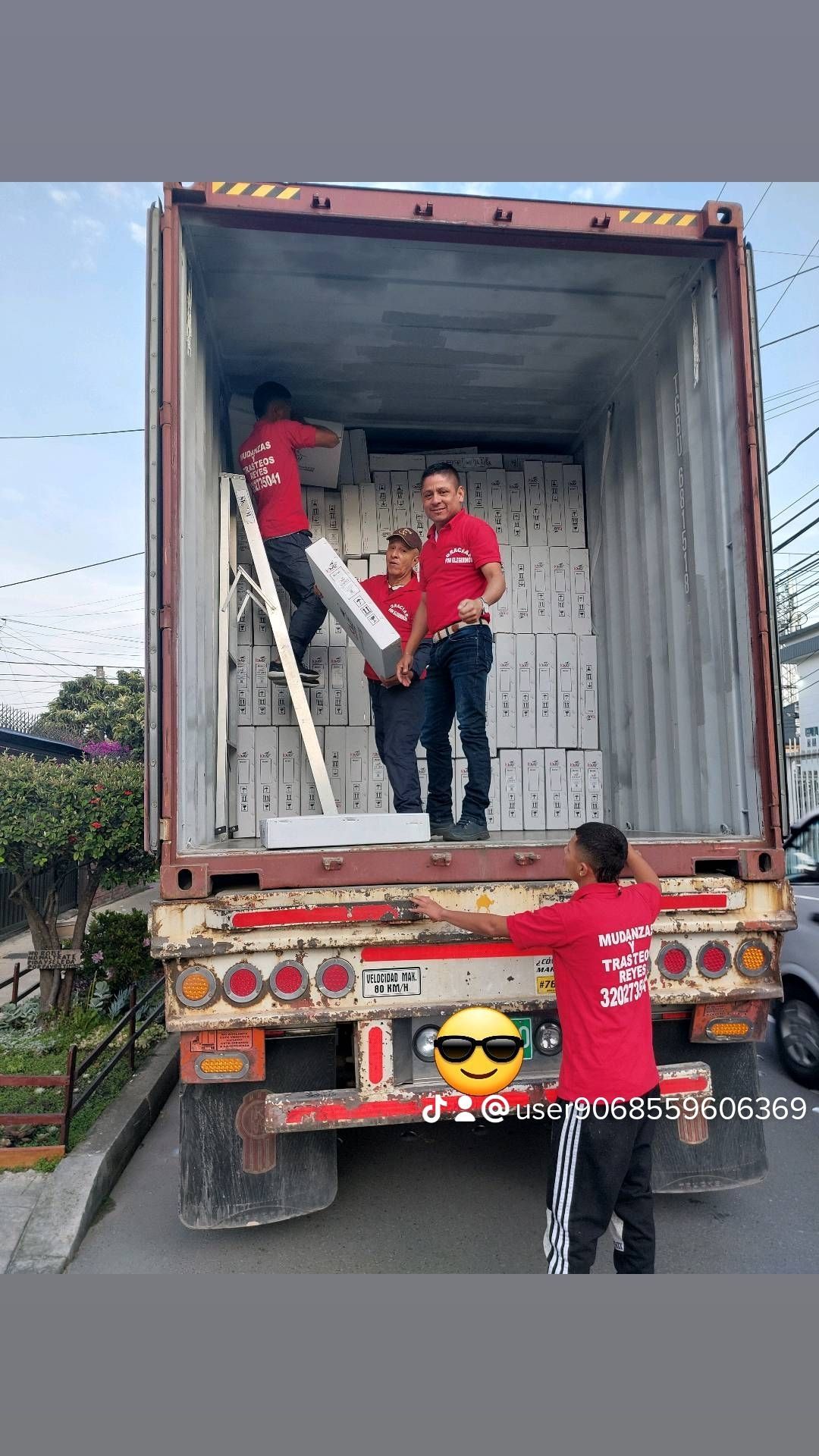 Mudanzas y Trasteos Reyes