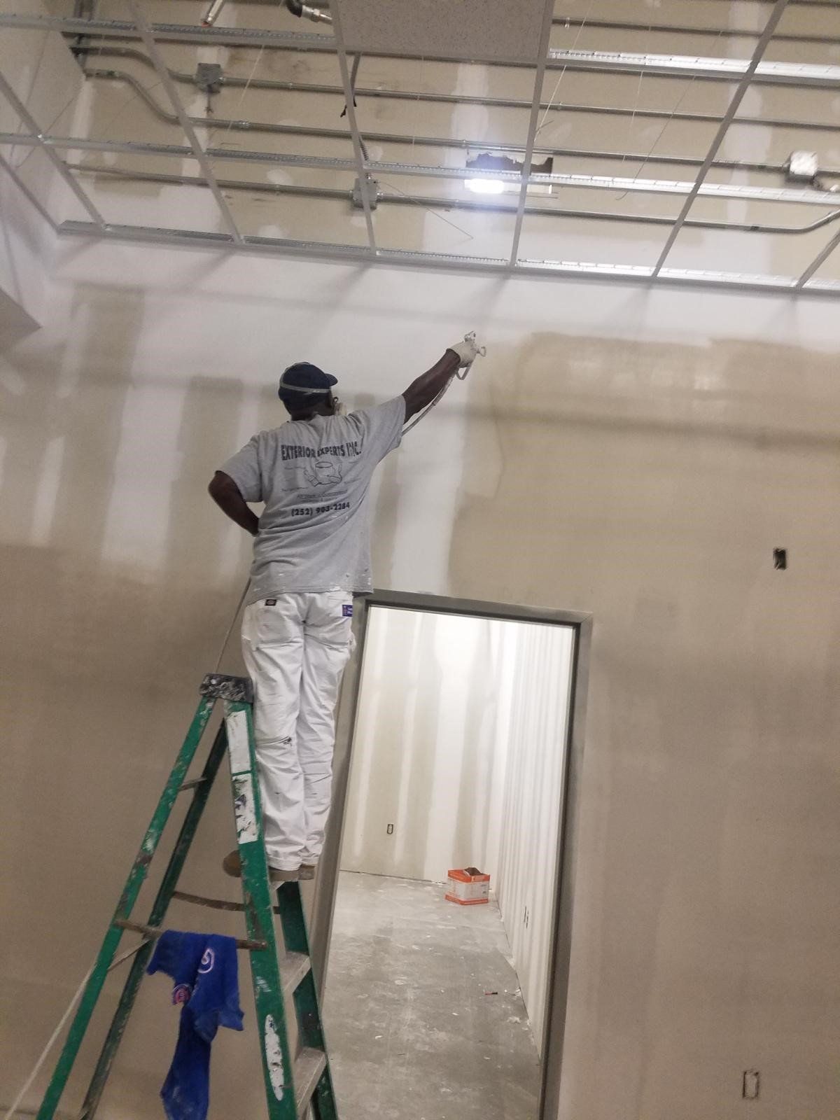interior office painting