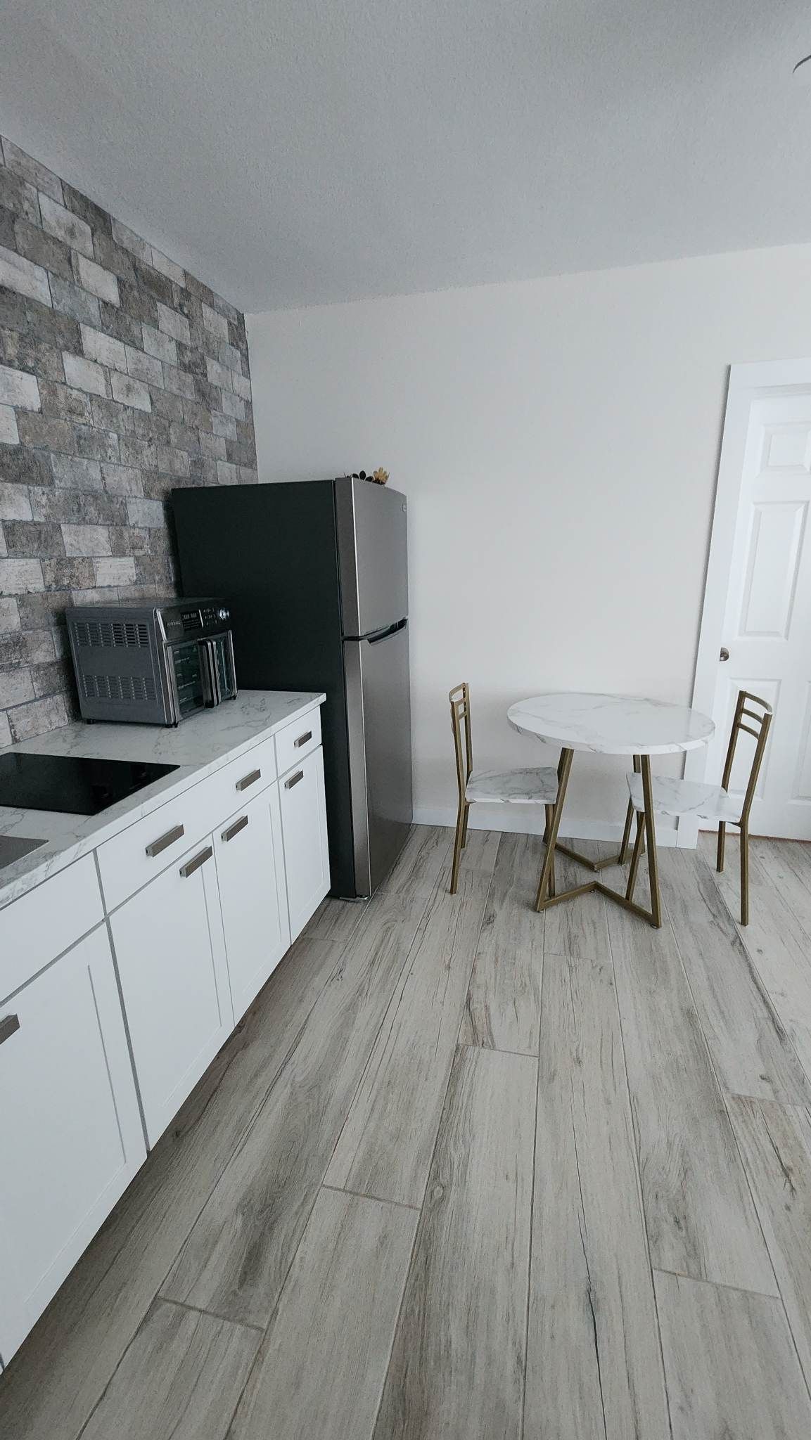 Fully equipped kitchen in Clearwater Beach vacation rental