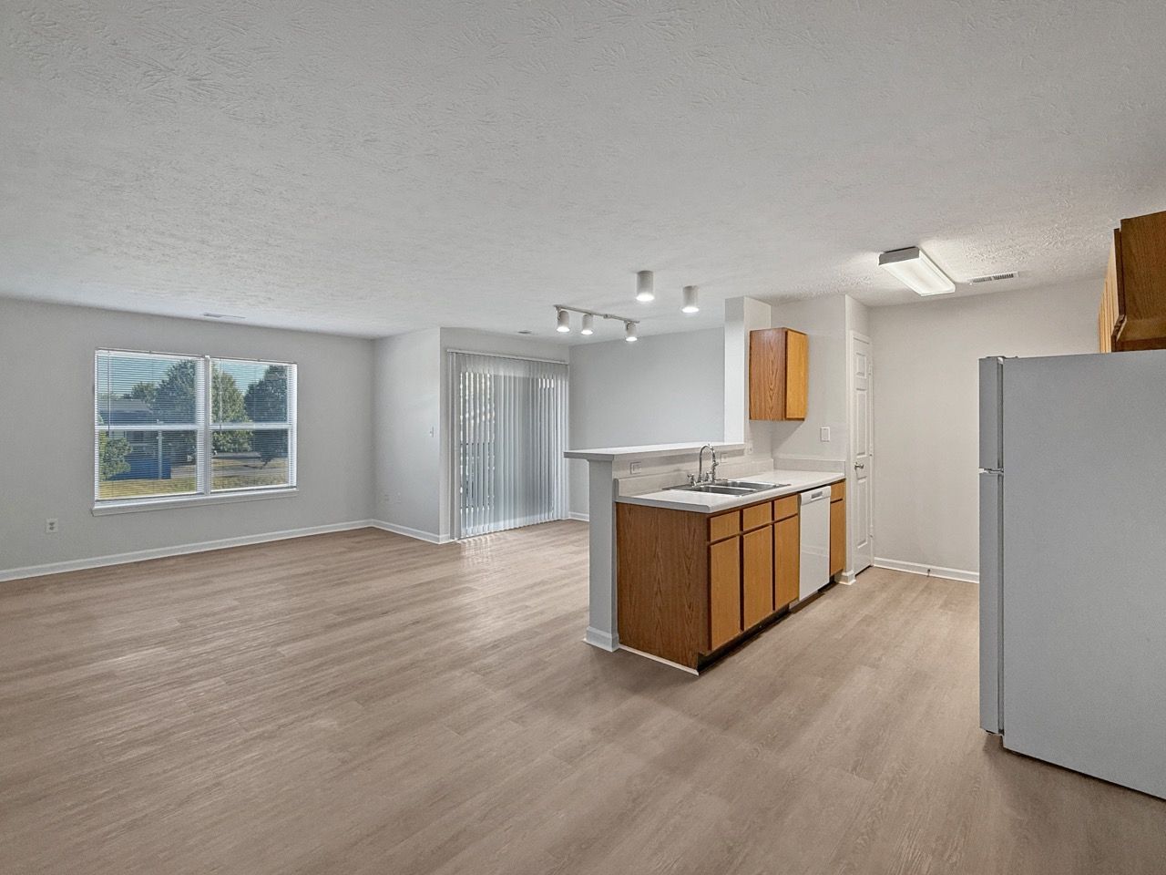 Springview Apartment Homes | Newburgh, IN