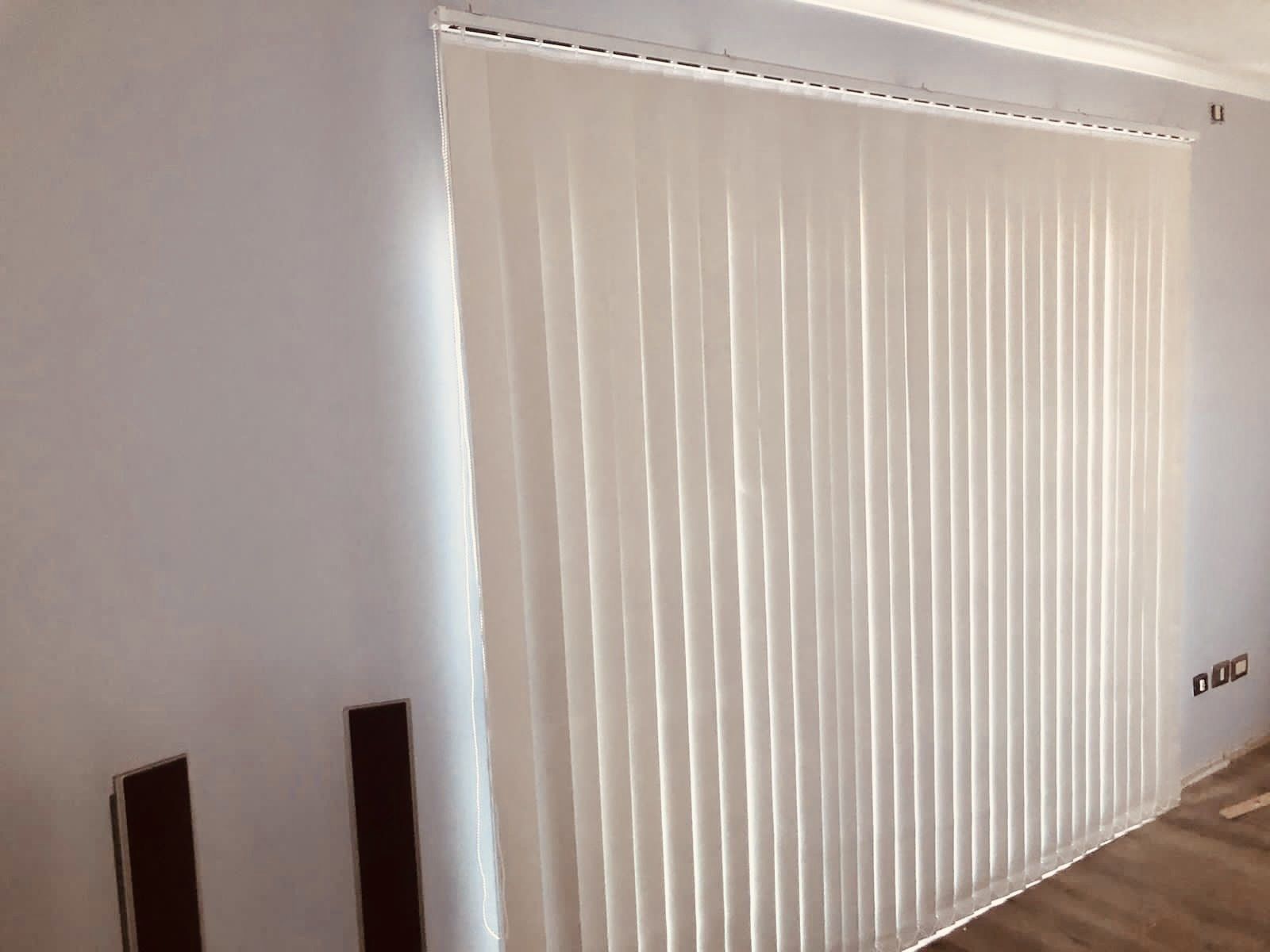 CORTINAS VERTICALES