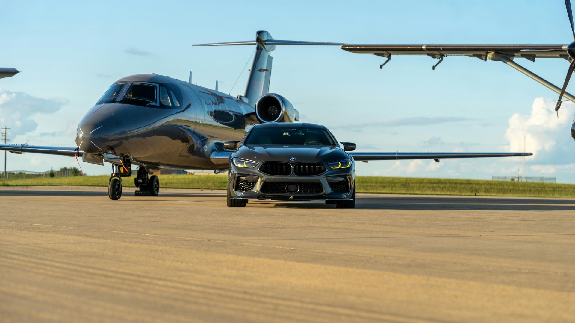 Luxury Airport Car Service in Cleveland, OH