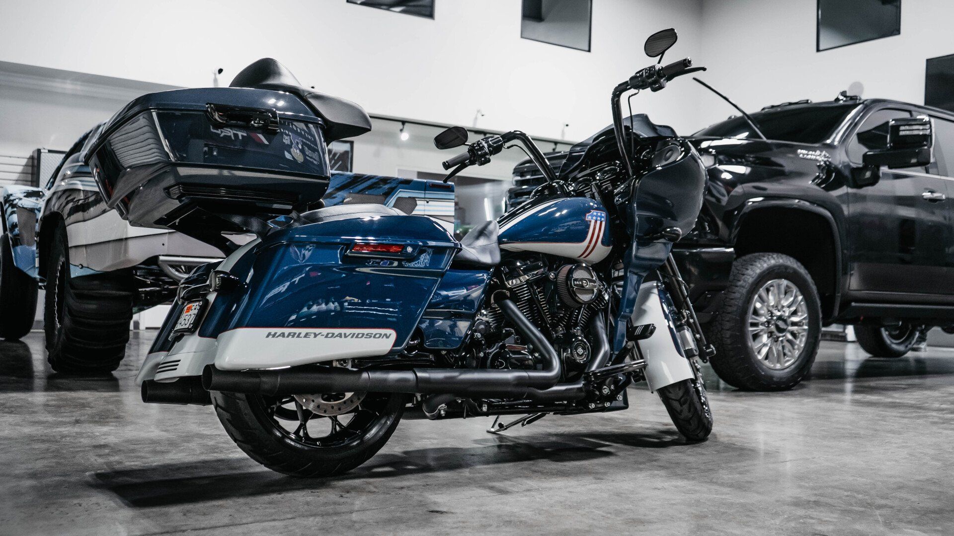 motorcycle detailing