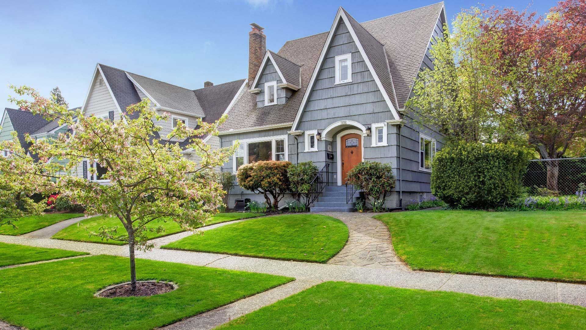 5 Ways to Enhance Your Curbs Appeal In a Budget