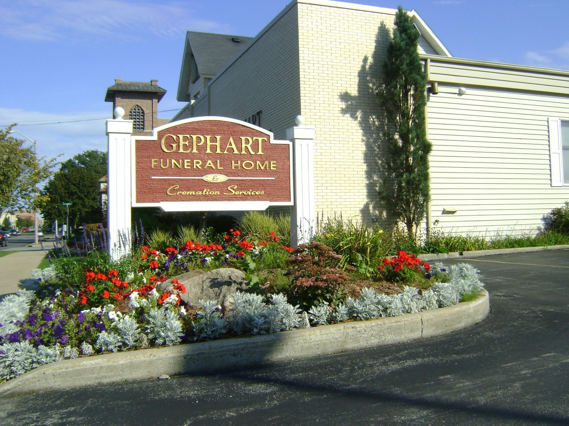 Gephart Funeral Home building exterior on West Midland Street in Bay City, Michigan