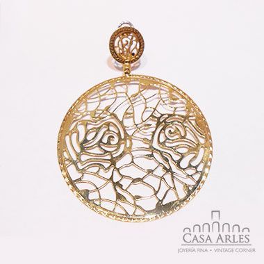 Aretes de oro redondos