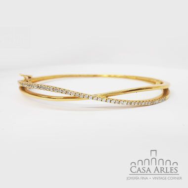 Pulsera de oro con detalles