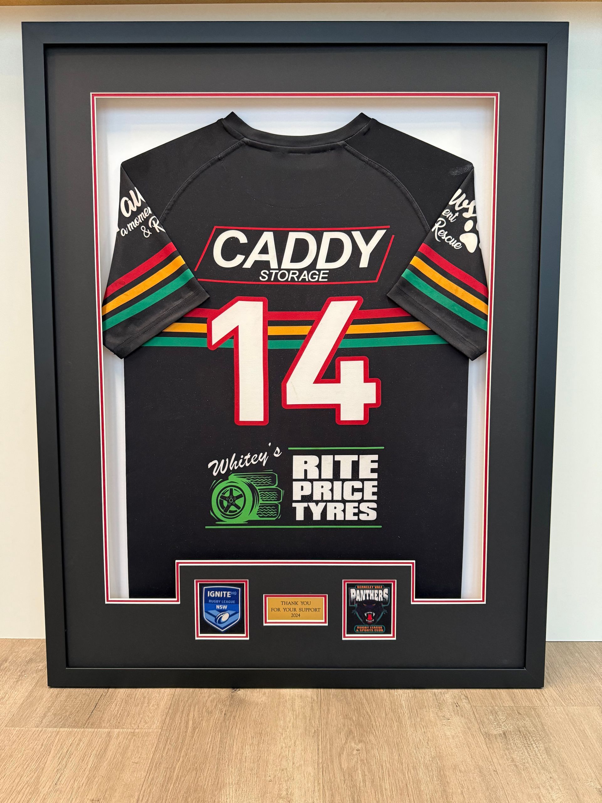 Framed black jersey with