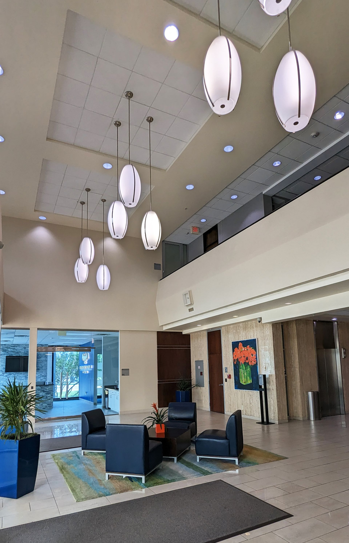 Lobby of Lawyer Bob Leonard Jr, Fort Worth Family Law and Probate Law Attorney at Bob Leonard Law Group