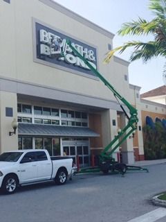 pest control on outside of bed bath & beyond