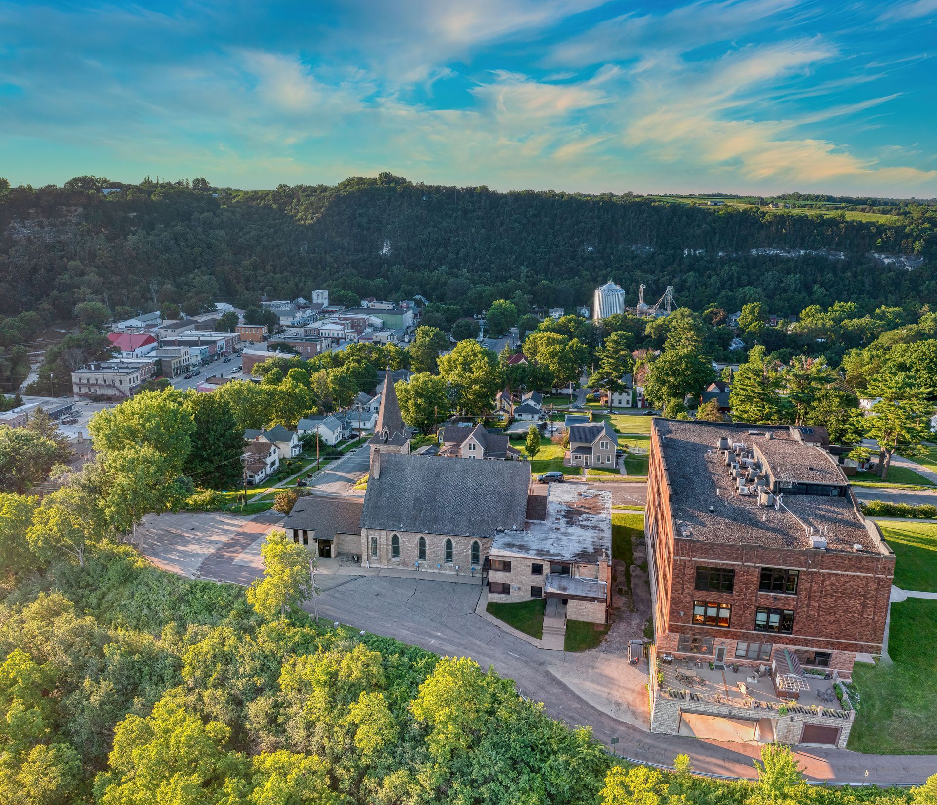 Discover La Grange