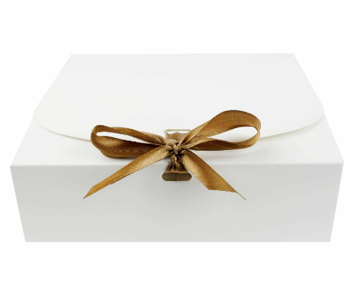SQUARE WHITE BOW 20X25 00514