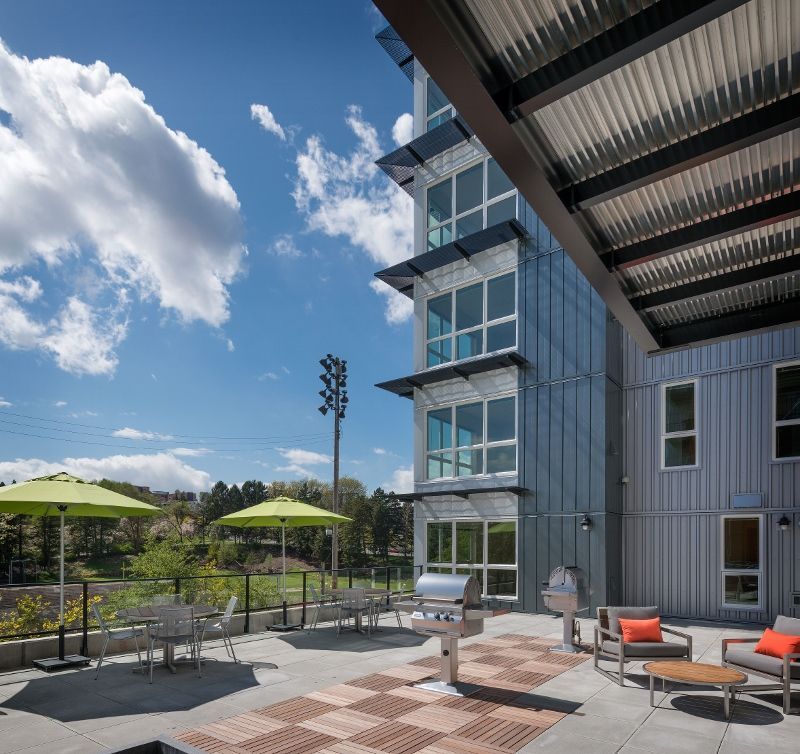 Outdoor lounge area at Marq West Seattle in Seattle, WA.