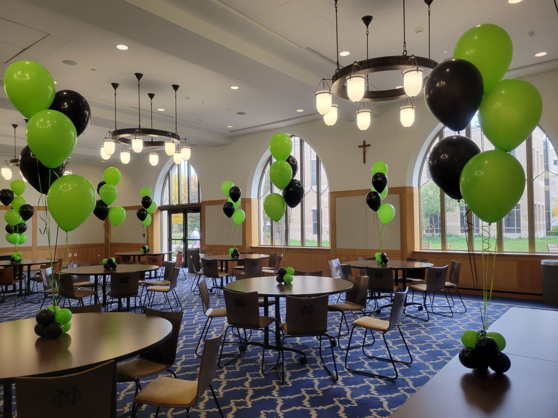 Helium table bouquets lime and black notre dame fbty
