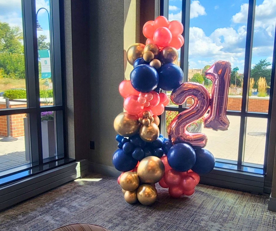 Balloon arrangement with the numbers